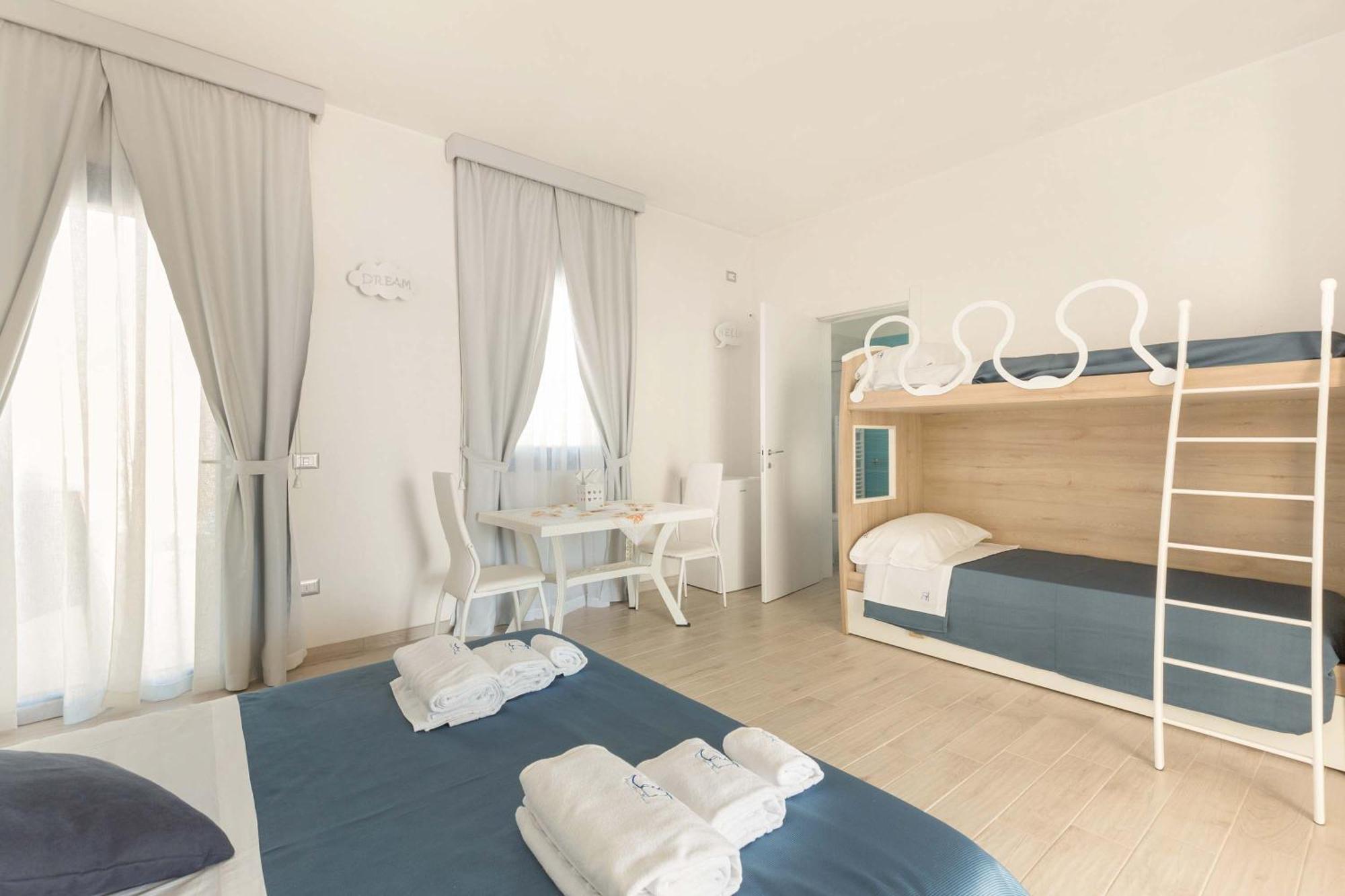B&B Dreams And Delights Porto Cesareo Quarto foto